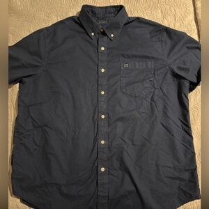 Crown & Ivy Blue Size Large - Button Up, Short Sleeve, Cotton/Spandex
